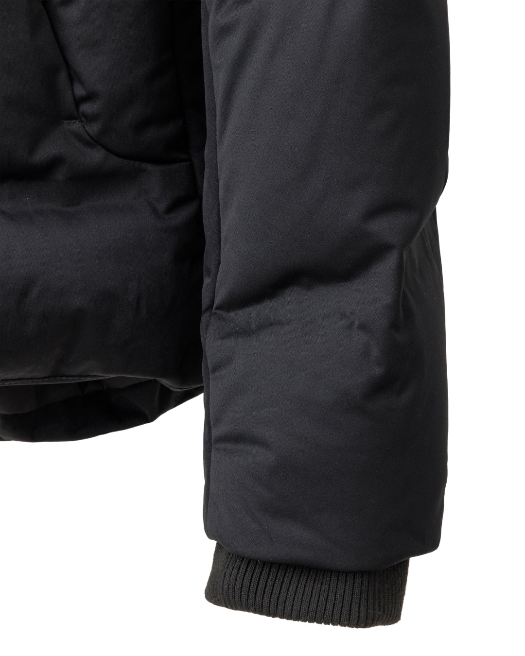 agr / High-Neck Flat Down BZ