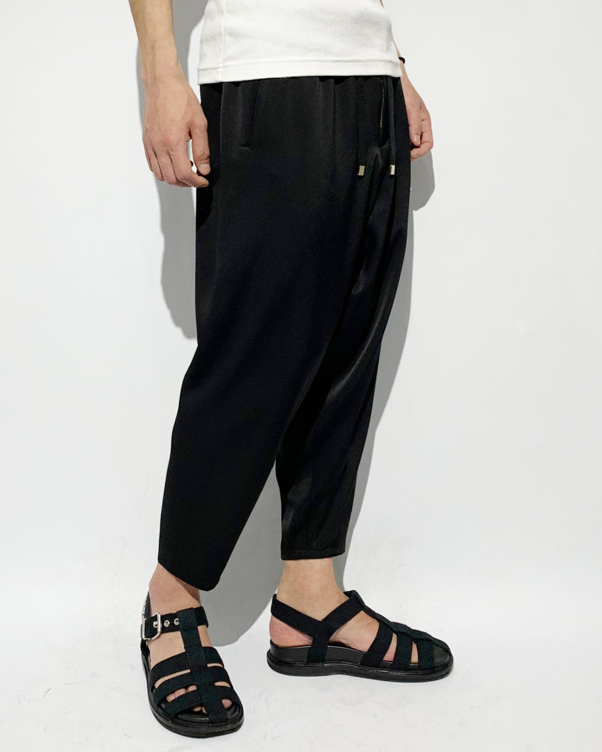 POTENZA | EASY CROPPED SARROUEL - BLACK – HARAJUKU VILLAGE