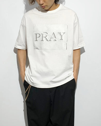 Bennu / Printed Loose Fit Tee - PRAY - WHITE