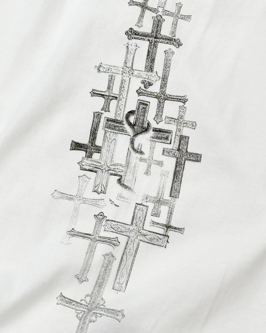 Bennu PLUS / Printed Regular Fit Tee - Love RED - WHITE