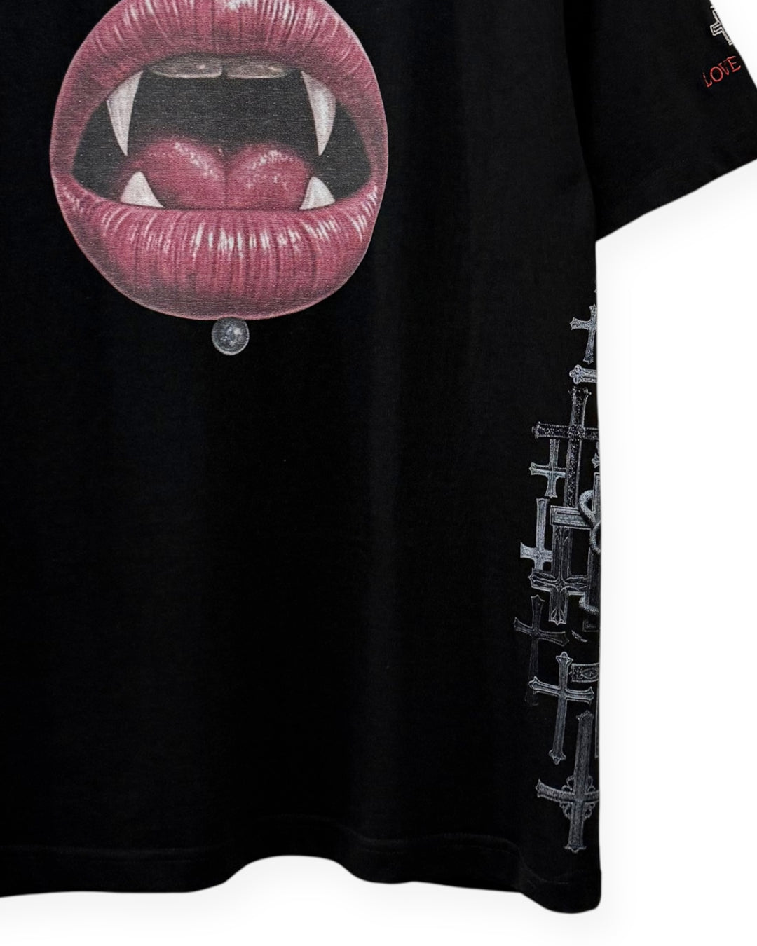 Bennu PLUS / Printed Regular Fit Tee - Love RED - BLACK