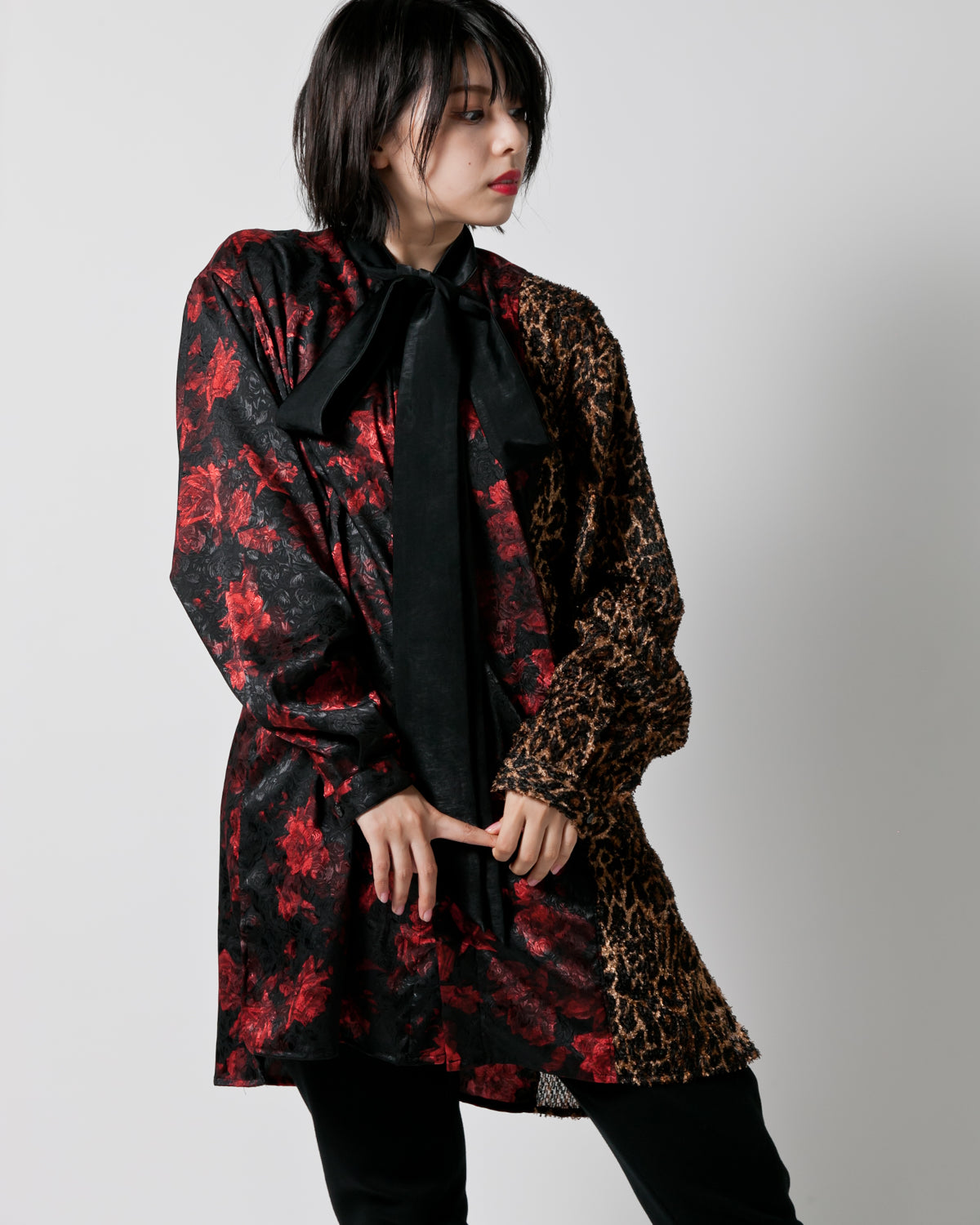 Bennu / Multi-Collar Flower × Leopard Long Shirts